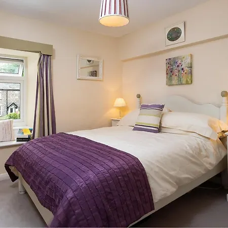 Hedgehog Hideaway * Grange-over-Sands